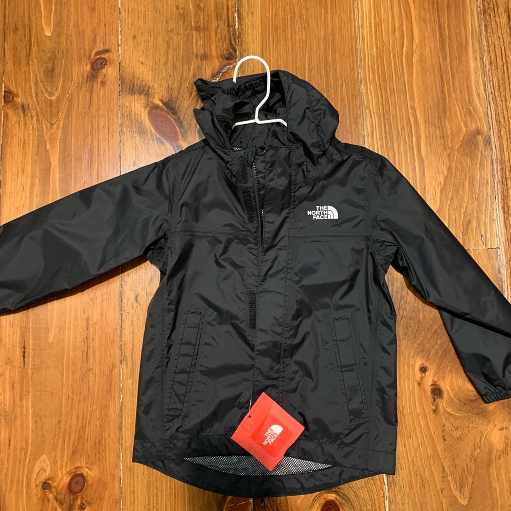 NWT North Face Rain Shell, 3T